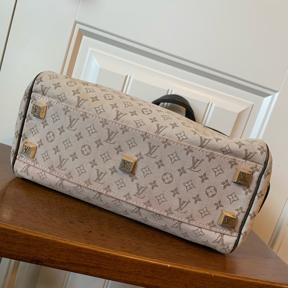 SOLD Auth. Louis Vuitton Josephine bag - Picture 8 of 13